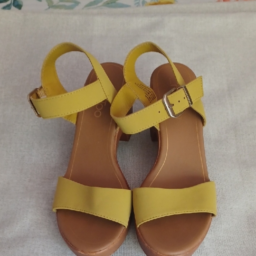 Me Too Yellow Platform Sandals